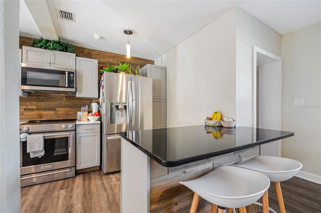 433 North Hampton Avenue Orlando, FL 32803 - Photo 16 of 44