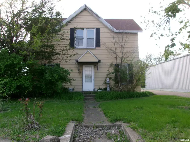 $26,900 | 605 South 2nd Street, Pekin, IL 61554