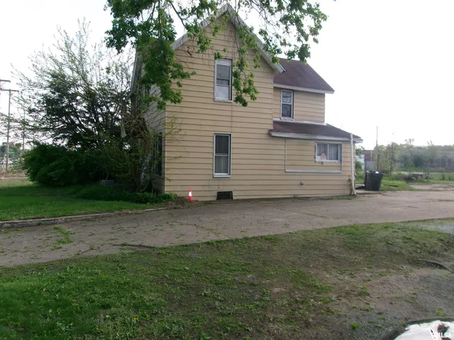 $26,900 | 605 South 2nd Street, Pekin, IL 61554