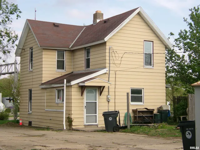 $26,900 | 605 South 2nd Street, Pekin, IL 61554