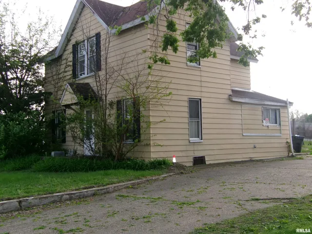 $26,900 | 605 South 2nd Street, Pekin, IL 61554