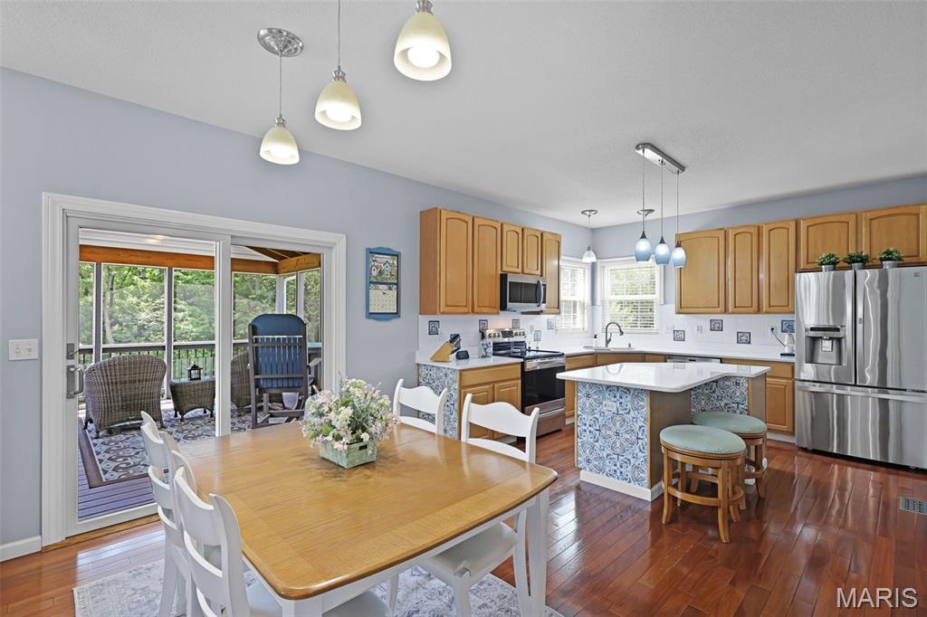 7008 Seminary Ridge Court Edwardsville, IL 62025 - Photo 8 of 51 Gallery Image 8