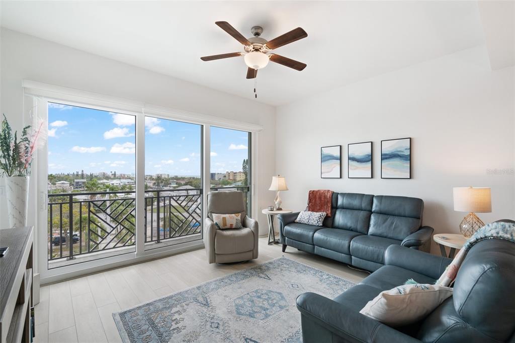 300 150th Avenue, Unit 510 Madeira Beach, FL 33708 - Photo 4 of 37