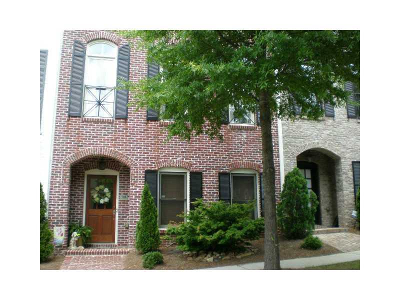Exterior Front. BEAUTIFUL CLASSICAL BRICK STYLING