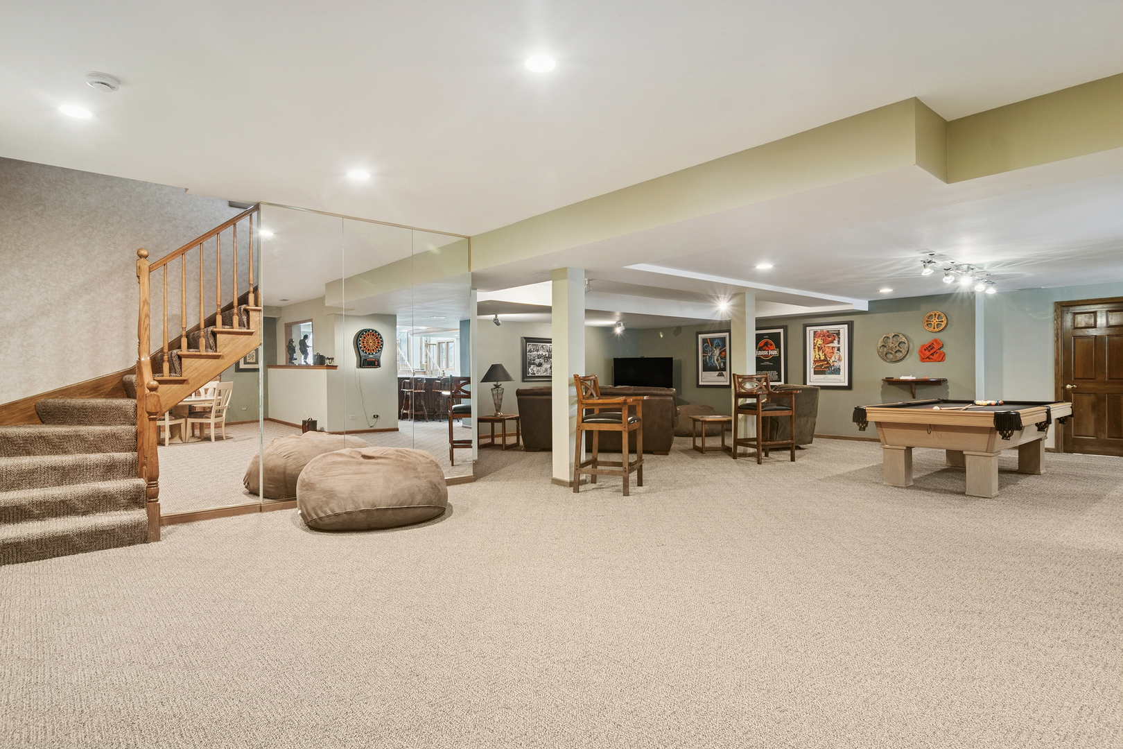 1515 Galloway Drive Inverness, IL 60010 - Photo 41 of 60 a living room with furniture and a furniture