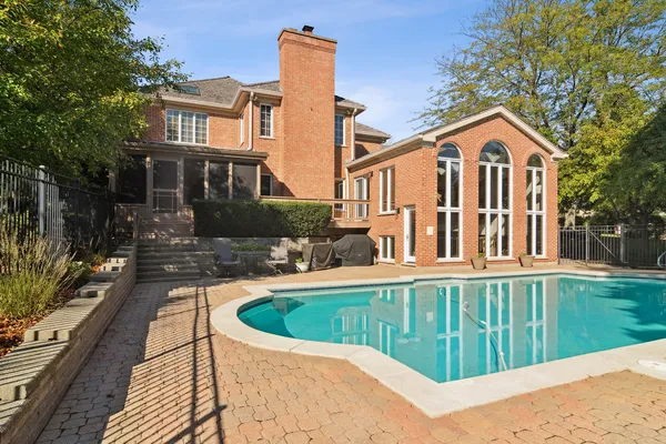 $1,499,000 | 1515 Galloway Drive, Inverness, IL 60010