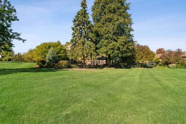$1,499,000 | 1515 Galloway Drive, Inverness, IL 60010