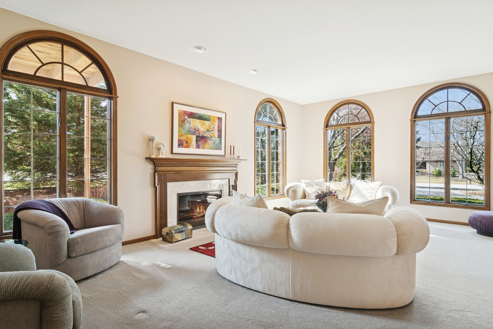 1515 Galloway Drive Inverness, IL 60010 - Photo 10 of 60 a living room with furniture and a large window