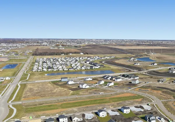 $43,900 | 6237 85th Avenue South, Horace, ND 58047