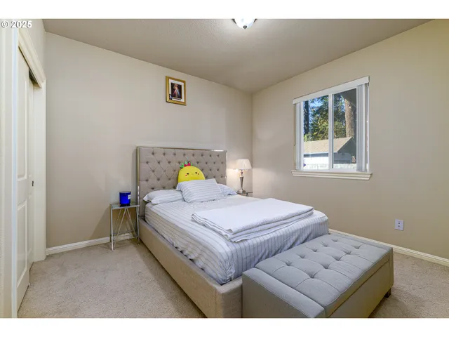 $555,000 | 17584 Southeast Mill Street, Portland, OR 97233