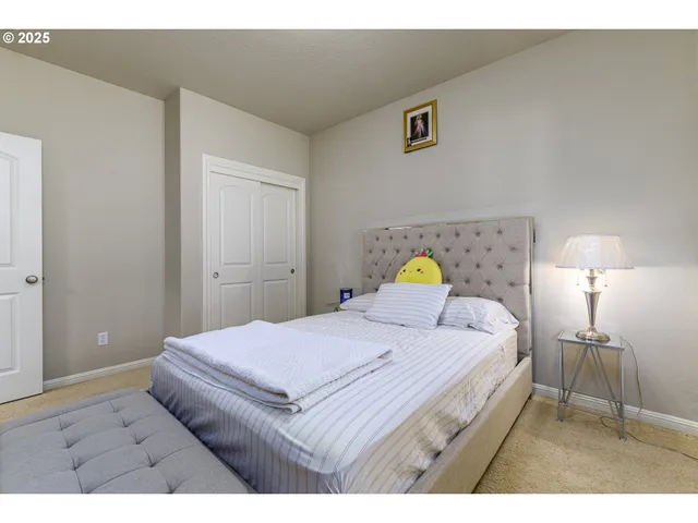 $555,000 | 17584 Southeast Mill Street, Portland, OR 97233