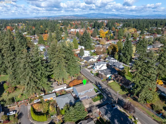 $555,000 | 17584 Southeast Mill Street, Portland, OR 97233