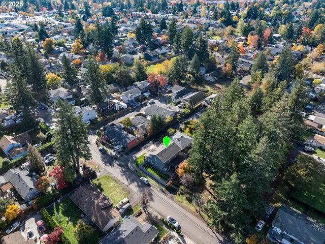 $555,000 | 17584 Southeast Mill Street, Portland, OR 97233