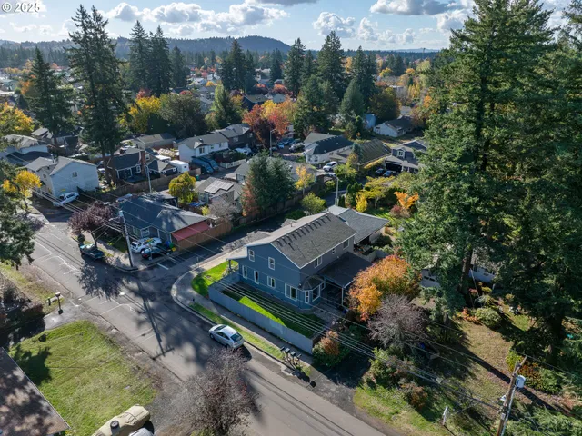 $555,000 | 17584 Southeast Mill Street, Portland, OR 97233