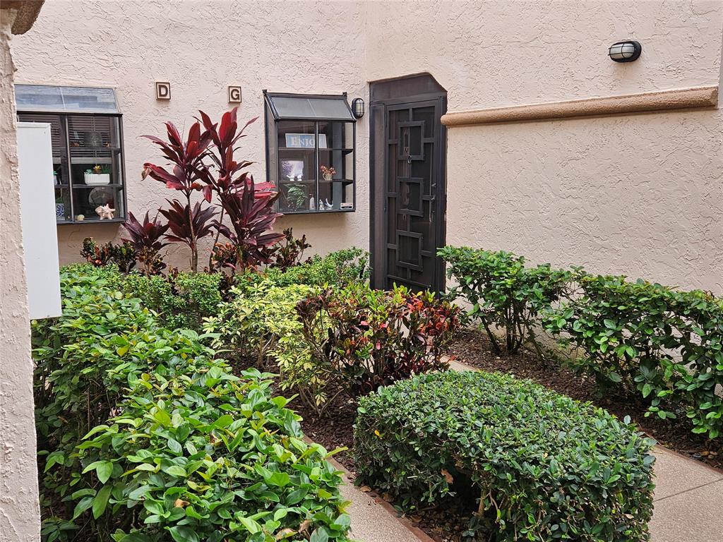 5203 Europa Drive, Unit G Boynton Beach, FL 33437 - Photo 3 of 29