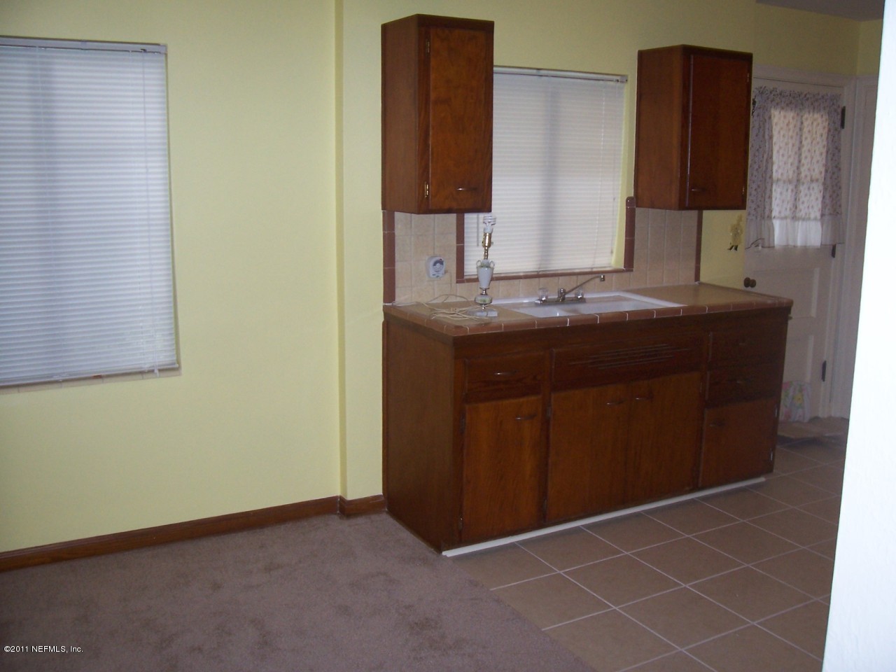 1975 Rugby Road Jacksonville, FL 32208 - Photo 3 of 6 Kitchen