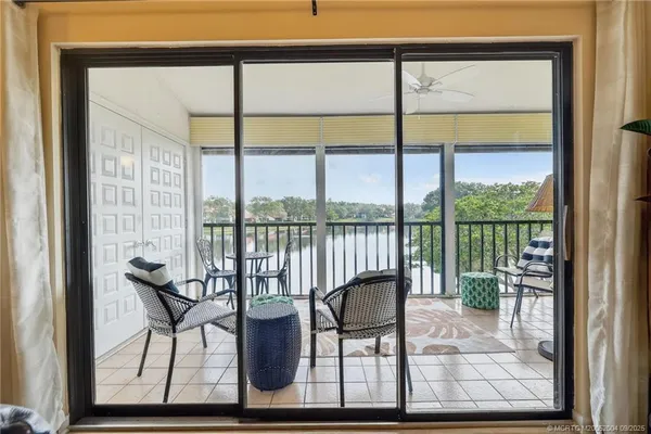 $2,300 | 6110 Southeast Martinique Drive, Unit 201, Stuart, FL 34997