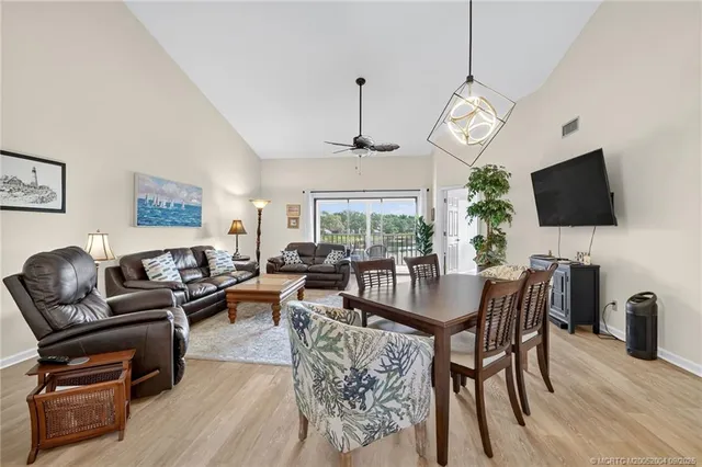 $2,300 | 6110 Southeast Martinique Drive, Unit 201, Stuart, FL 34997