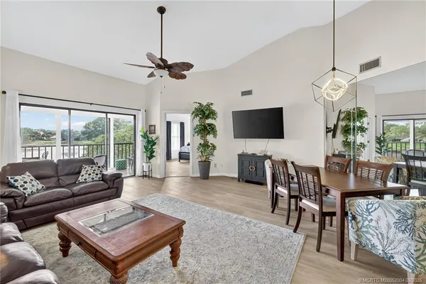 $2,300 | 6110 Southeast Martinique Drive, Unit 201, Stuart, FL 34997