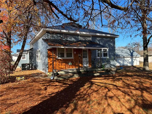 $152,000 | 216 East Prairie Avenue, Girard, KS 66743