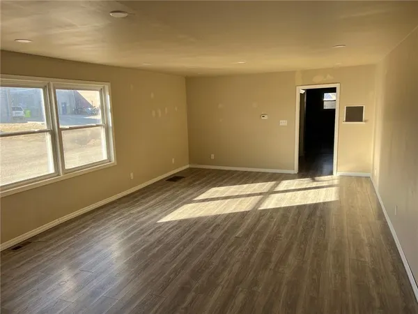 $148,000 | 216 East Prairie Avenue, Girard, KS 66743