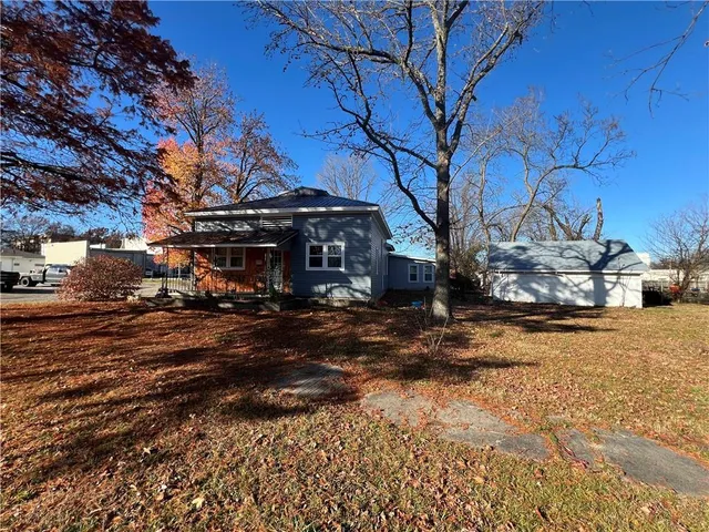 $152,000 | 216 East Prairie Avenue, Girard, KS 66743