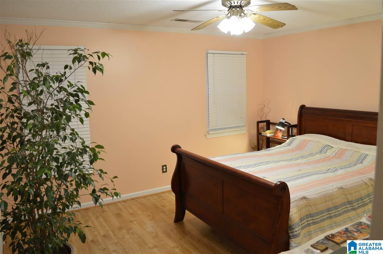 208 Dolphin Circle Alabaster, AL 35007 - Photo 13 of 25