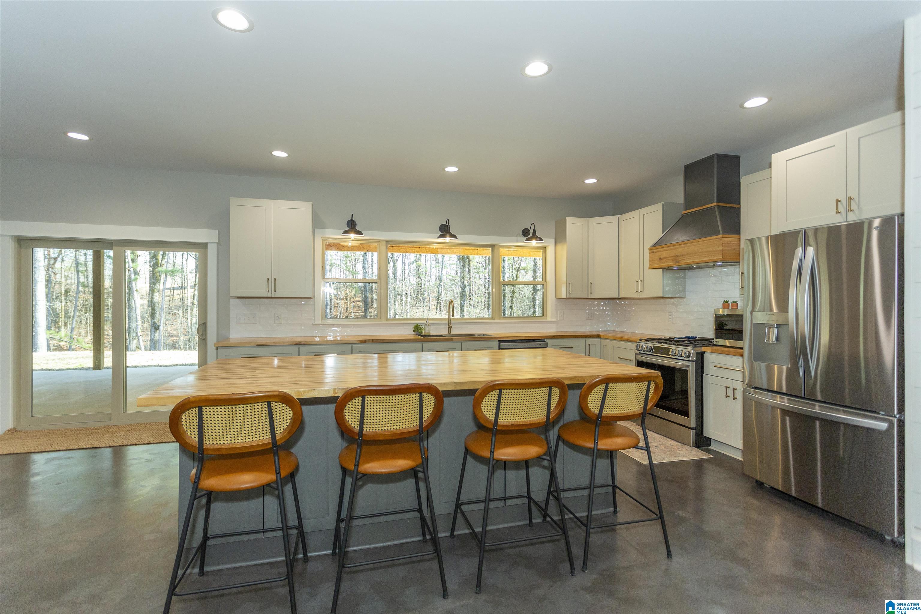 1049 Skyview Trail Trafford, AL 35172 - Photo 6 of 65