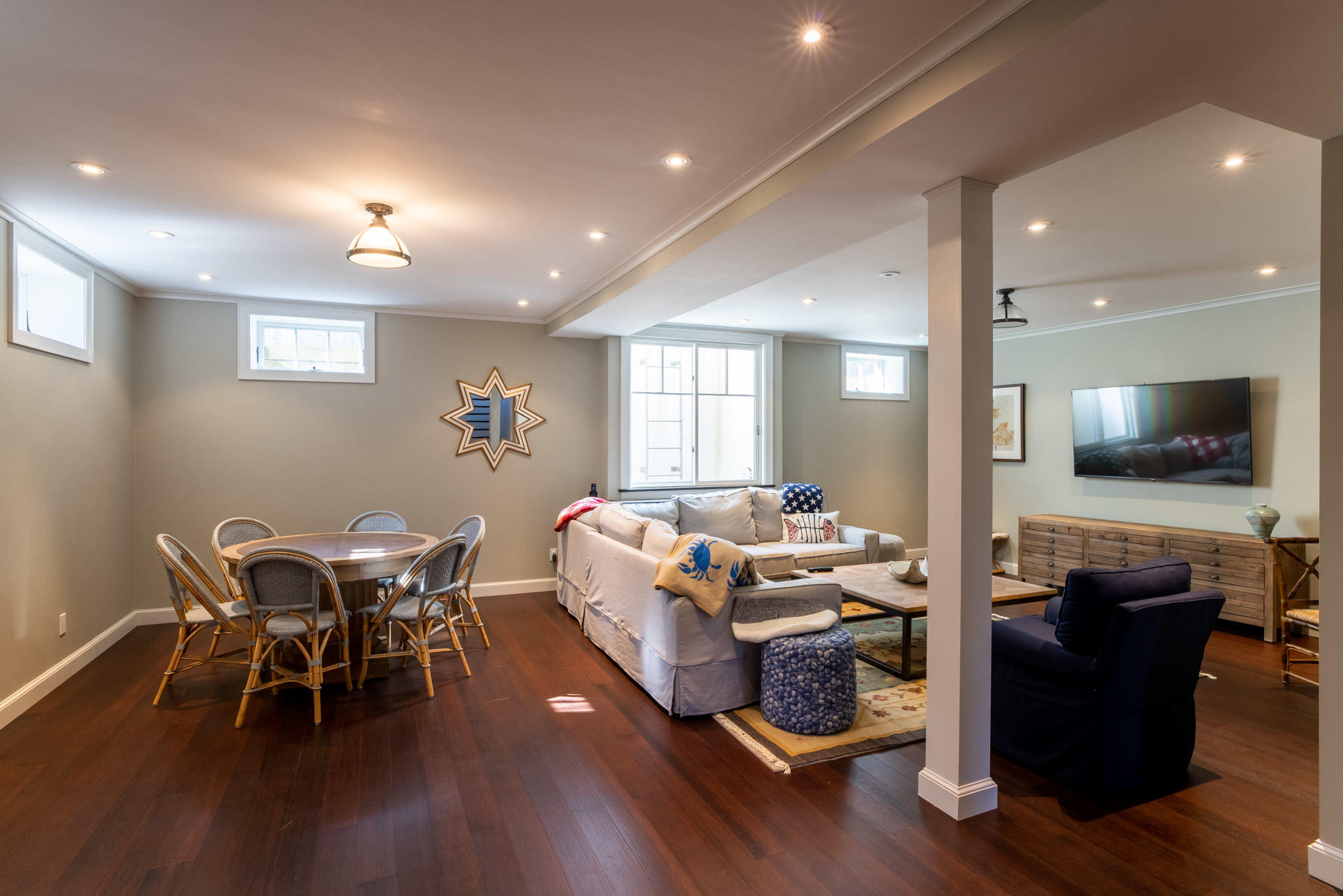 25 Pierce Lane Edgartown, MA 02539 - Photo 35 of 52 a living room with furniture and flat screen tv
