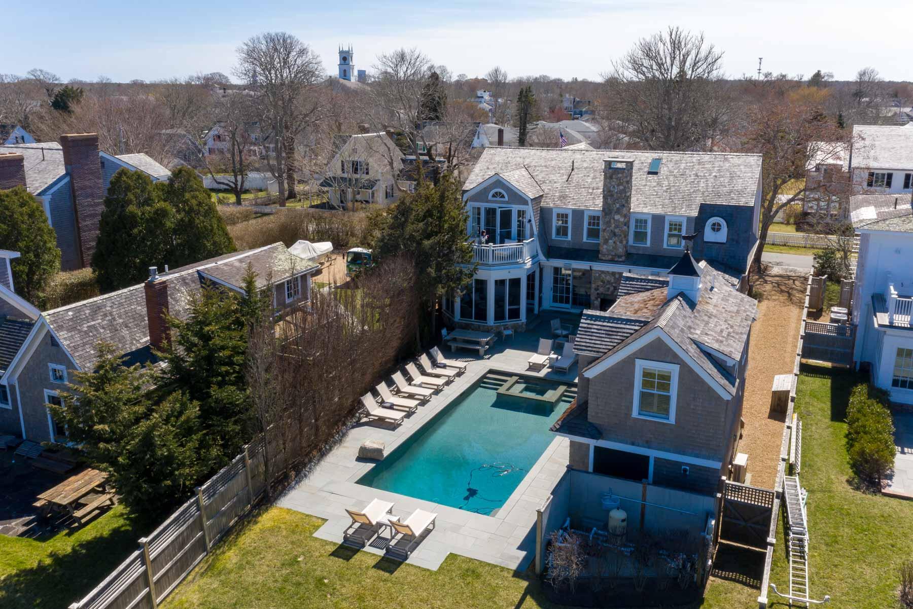 25 Pierce Lane Edgartown, MA 02539 - Photo 48 of 52 an aerial view of multiple house
