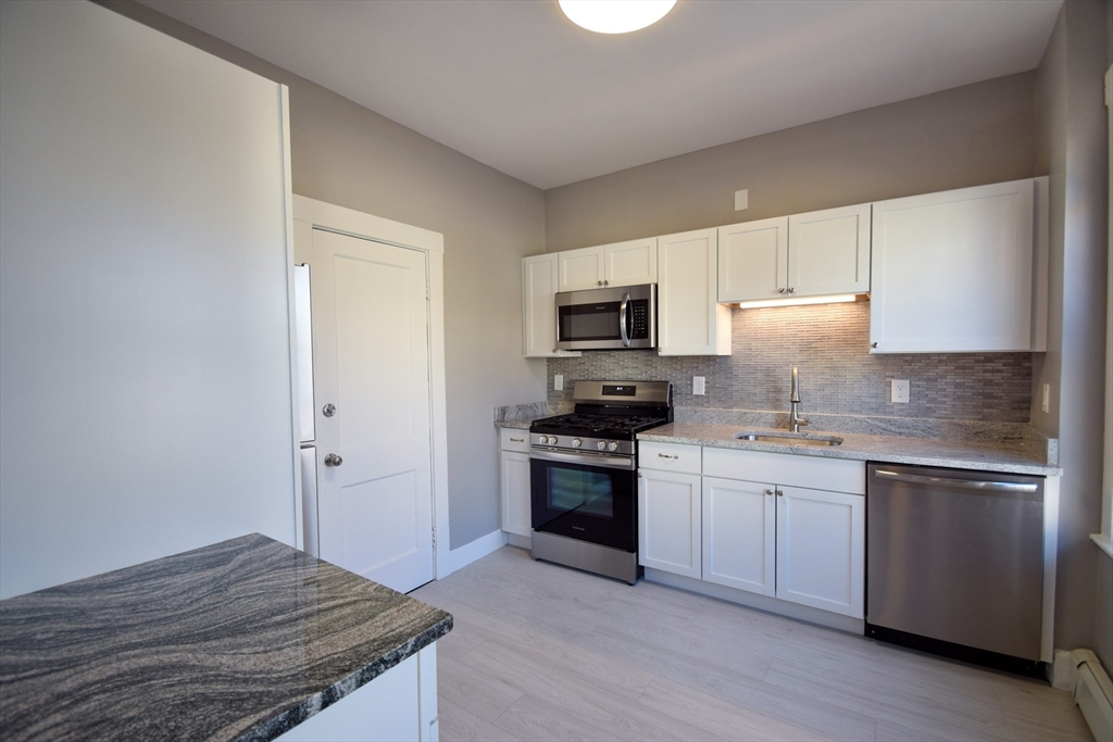 142 Sutherland Road, Unit 2 Boston, MA 02135 - Photo 4 of 17