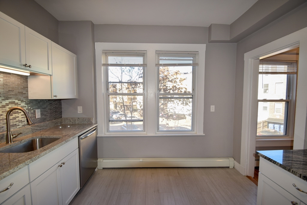 142 Sutherland Road, Unit 2 Boston, MA 02135 - Photo 5 of 17