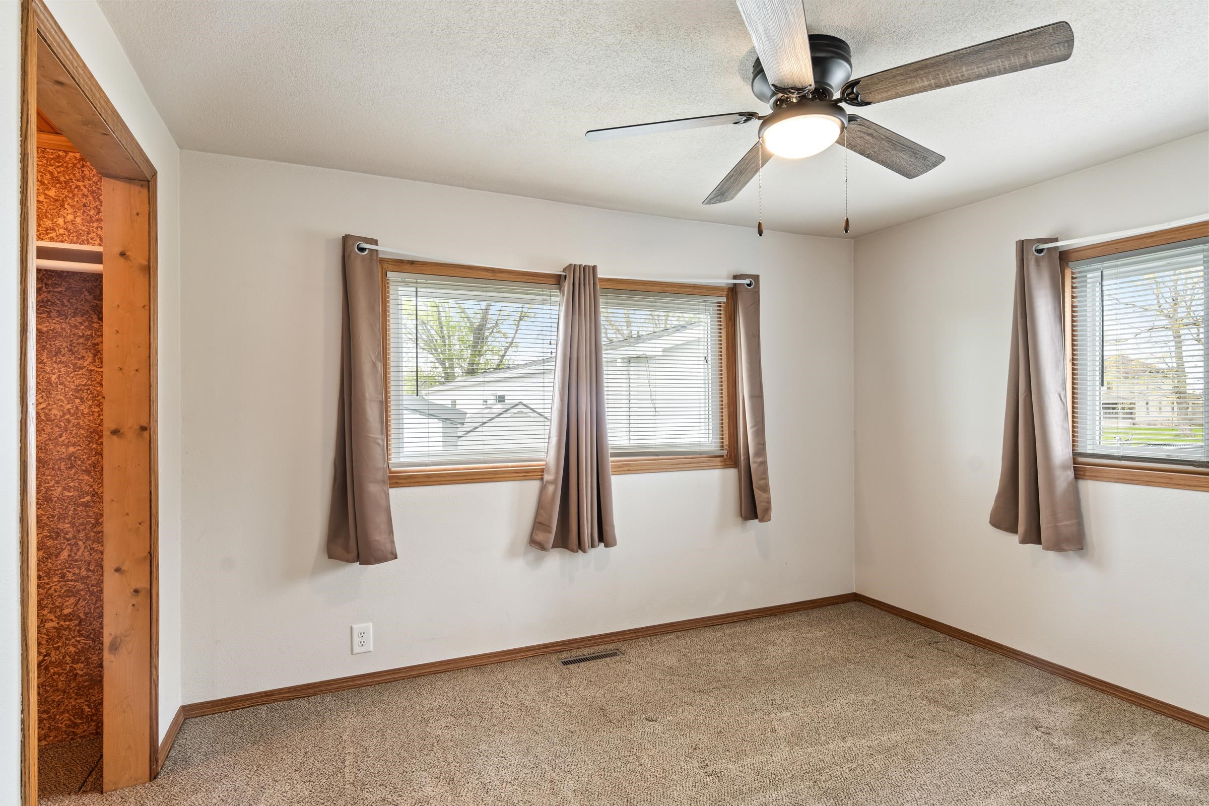 W13172 State Road 23 Ripon, WI 54971 - Photo 17 of 26