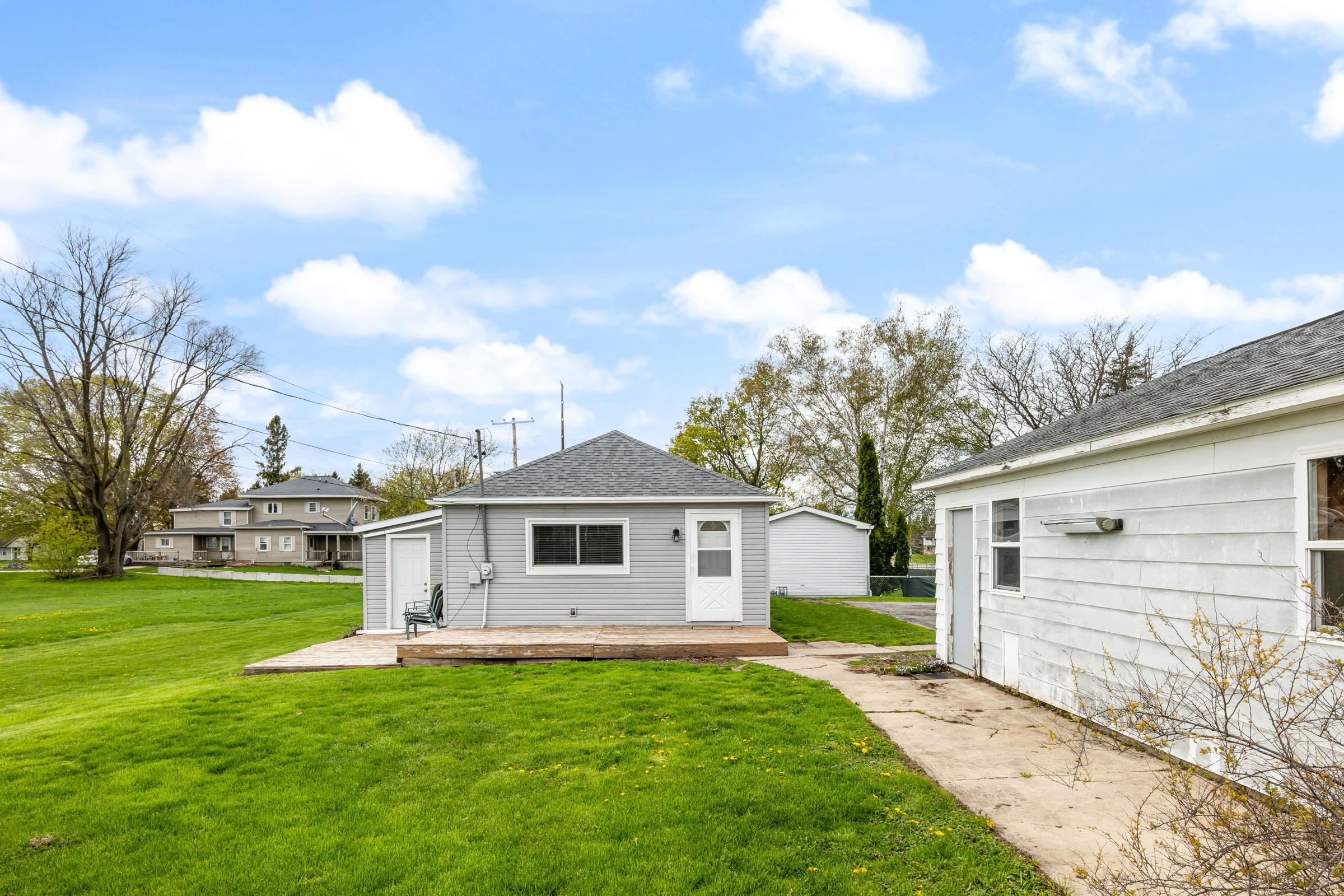 W13172 State Road 23 Ripon, WI 54971 - Photo 2 of 26