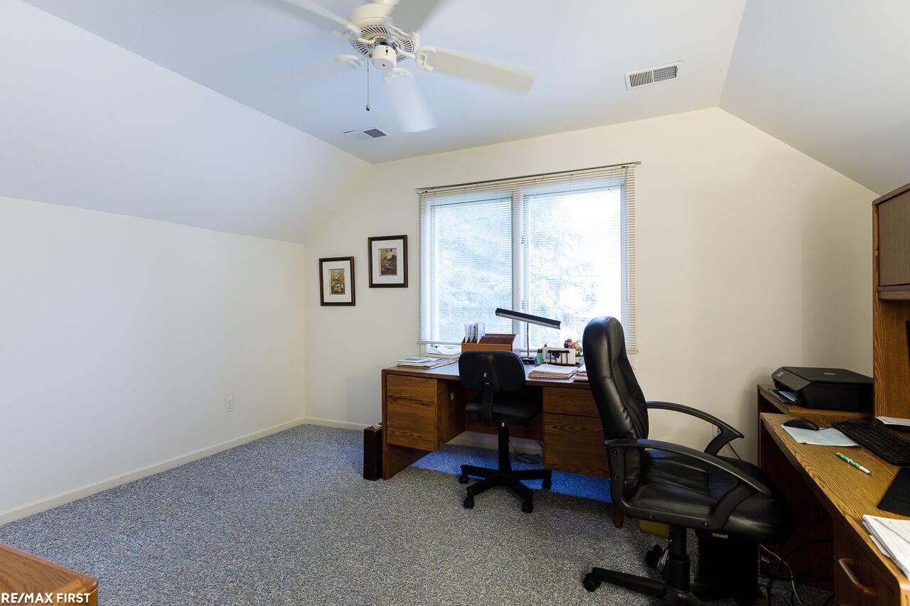 4927 Rivers Edge Drive Troy, MI 48098 - Photo 11 of 15 50000309-10.JPG