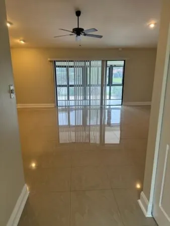 $2,500 | 51 Mayfair Lane, Boynton Beach, FL 33426