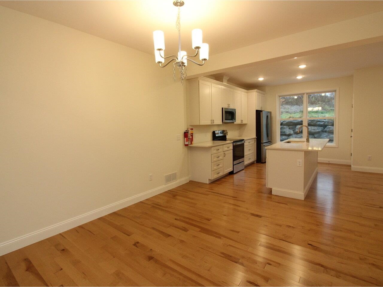 340 Obrien Farm Road South Burlington, VT 05403 - Photo 5 of 20 Gallery Image 5