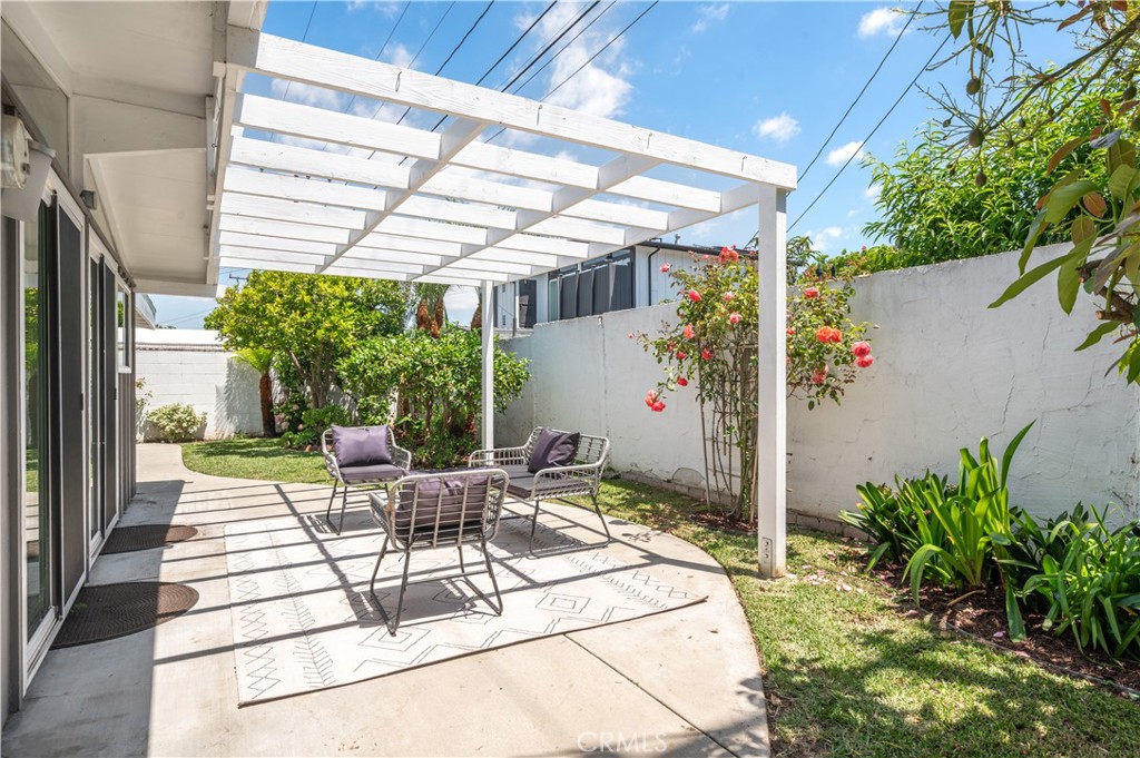 3030 Roxanne Avenue Long Beach, CA 90808 - Photo 28 of 48