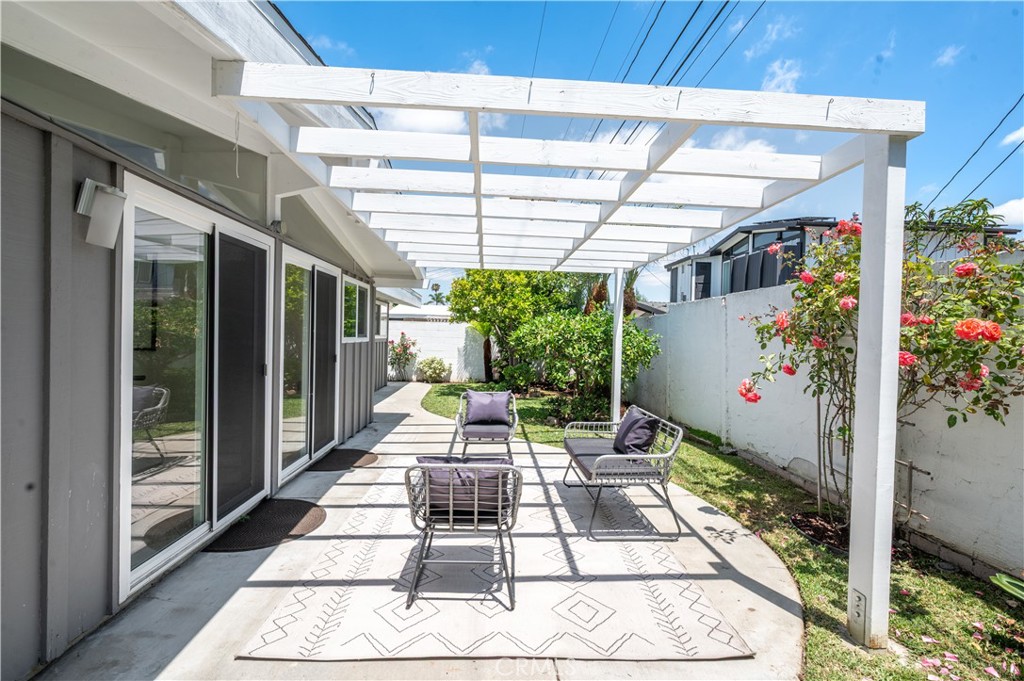 3030 Roxanne Avenue Long Beach, CA 90808 - Photo 30 of 48