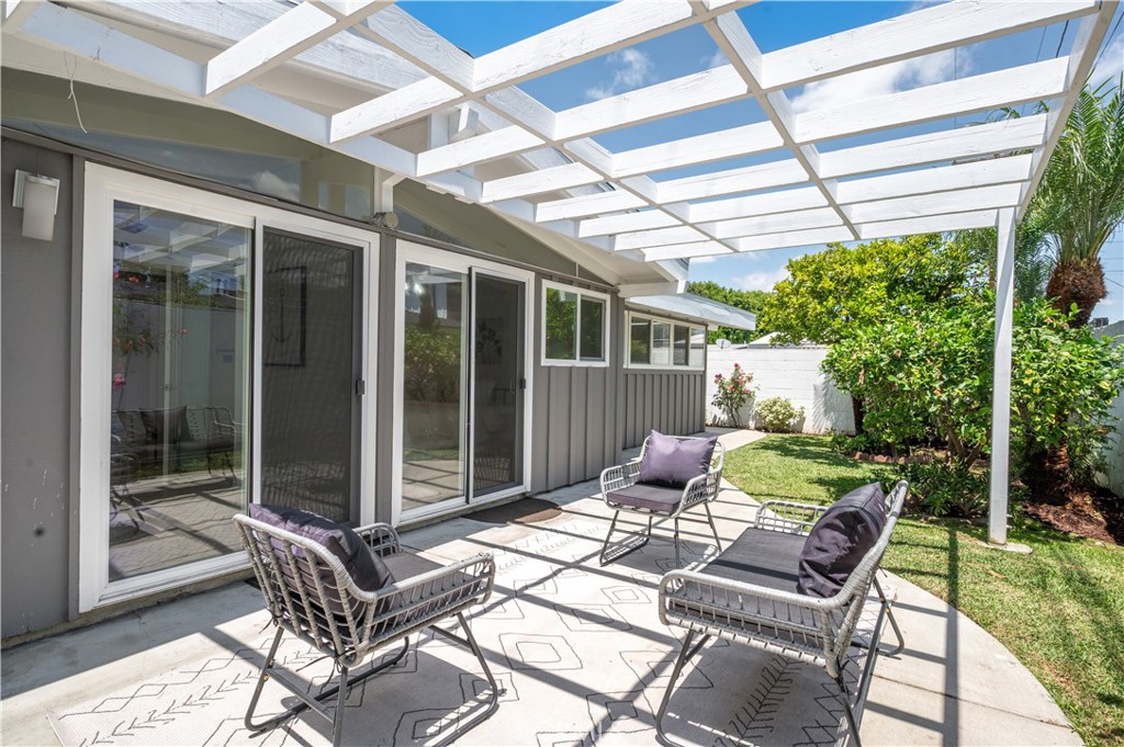 3030 Roxanne Avenue Long Beach, CA 90808 - Photo 31 of 48