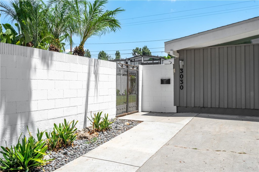 3030 Roxanne Avenue Long Beach, CA 90808 - Photo 32 of 48