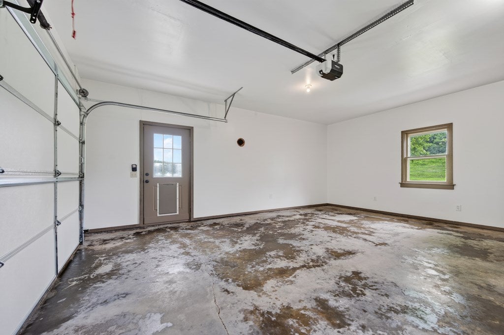 1299 Kinder Valley Road Rural Retreat, VA 24368 - Photo 46 of 82 Gallery Image 46