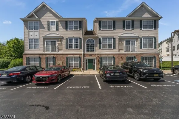 $239,900 | 141 Limerick Lane, Phillipsburg, NJ 08865
