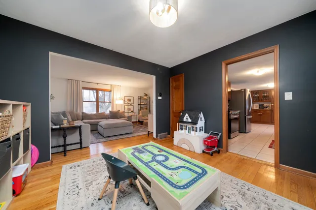 $279,900 | 813 Prestwick Parkway, Rockford, IL 61107