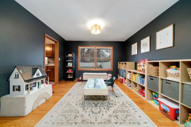 $279,900 | 813 Prestwick Parkway, Rockford, IL 61107