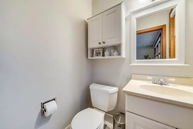 $279,900 | 813 Prestwick Parkway, Rockford, IL 61107