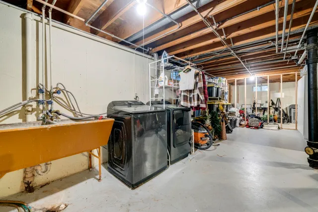 $279,900 | 813 Prestwick Parkway, Rockford, IL 61107