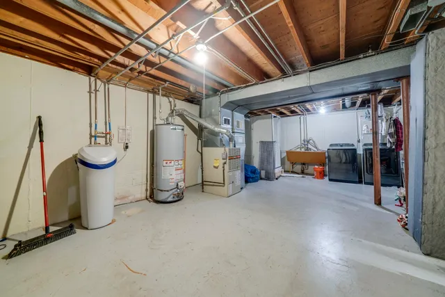 $279,900 | 813 Prestwick Parkway, Rockford, IL 61107