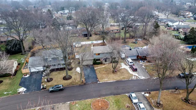 $279,900 | 813 Prestwick Parkway, Rockford, IL 61107