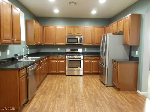 $3,030 | 6408 Trautman Court, Las Vegas, NV 89149